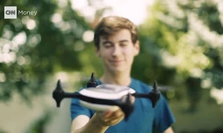 18 tuổi sản xuất máy bay không người lái nhanh nhất thế giới