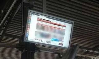 Sự việc phim đen bất ngờ bị phát tán nơi công cộng từng xảy ra tại một trung tâm thương mại ở Trung Quốc. Đoạn phim được phát 9 phút mới bị phát hiện và tắt đi. Ảnh: Brazil Character Lab.