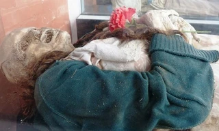 Hầu hết các xác chết đều được chôn vào khoảng cuối những năm 1950