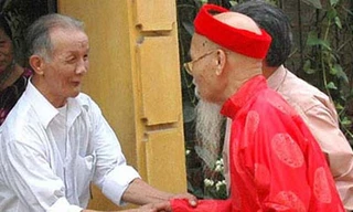 Ngày Tết những mong có được người xông nhà hợp tuổi để mang lại may mắn cho gia chủ. Ảnh minh họa.