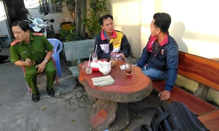 Cơ quan đang khám nghiệm hiện trường, lấy lời khai của nhân chứng để truy tìm hung thủ