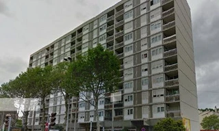 Bé trai 4 tuổi sống sót thần kỳ khi rơi từ tầng 9