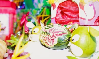 Làng 'tây' Ciputra đón Trung Thu dân gian