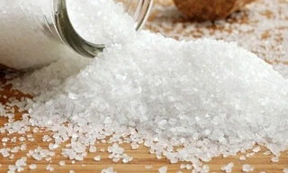 Mẹo hay rửa sạch và khử mùi cho thớt