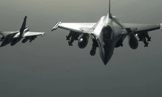 Máy bay tiêm kích Rafale tối tân của Pháp 