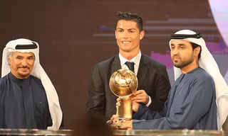 Ronaldo giành danh hiệu Cầu thủ xuất sắc nhất thế giới
