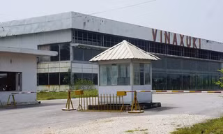 Dự án nhà máy sản xuất, lắp ráp ôtô, máy của Vinaxuki ở Thanh Hóa hoang hóa vì ngừng hoạt động từ năm 2011 đến nay. Ảnh: Nguyễn Dương.