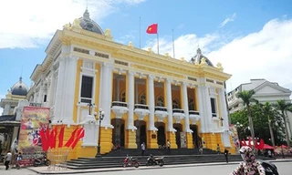 Bộ Văn hóa nói gì về vụ 'sơn Nhà hát Lớn'?