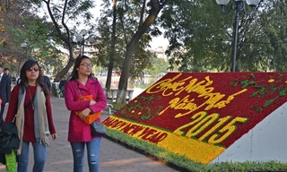 Hà Nội trang hoàng rực rỡ đón năm mới