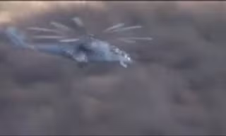 Dàn trực thăng Nga phóng rocket, bắn pháo diệt mục tiêu mặt đất