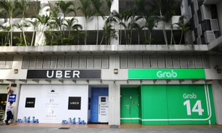 Theo nguồn tin, Uber Đông Nam Á đã đồng ý bán mình cho Grab, thương vụ sẽ được công bố sớm nhất vào ngày 26/3. Ảnh: Today.