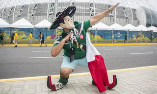 Những trang phục hút mắt của các CĐV World Cup