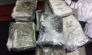 Số ma túy tổng hợp đựng trong các bịch nilon. Ảnh: Bảo Ngọc