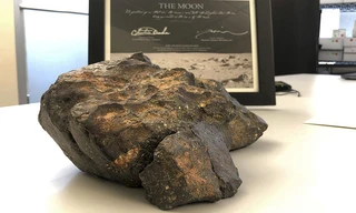 Thiên thạch mặt trăng sẽ được chuyển về chùa Tam Chúc.