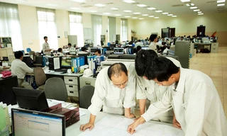 Các chuyên gia Nhật Bản tại một công ty ở Việt Nam