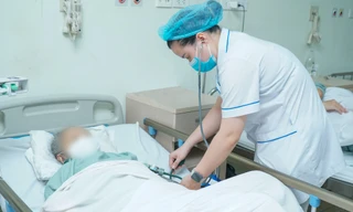 Cụ bà thủng dạ dày, nguy kịch vì loại thuốc nhiều người Việt tự ý dùng thường xuyên