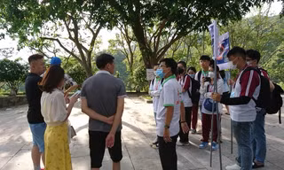 Sinh viên Duy Tân hưởng ứng chiến dịch 'Hạn chế hành vi cho khỉ ăn tại bán đảo Sơn Trà'