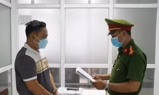 Nhân viên ngân hàng lừa đồng nghiệp 7 tỷ đồng rồi bỏ trốn