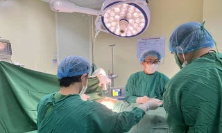 Kon Tum: Phẫu thuật được kỹ thuật cực khó về tim cho 13 trường hợp