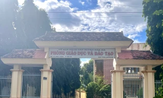 Sở Nội vụ Kon Tum chỉ đạo 'nóng' vụ hàng loạt giáo viên nghỉ việc