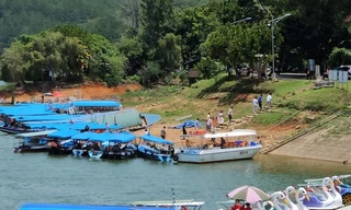 Một người bị nước cuốn mất tích khi câu cá tại hồ Tuyền Lâm