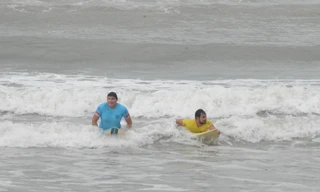 Hấp dẫn cuộc thi lướt sóng lần đầu tiên tổ chức tại Đà Nẵng