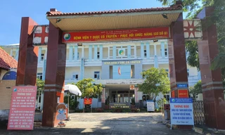 Cách chức một giám đốc Bệnh viện ở Kon Tum vì quan hệ bất chính