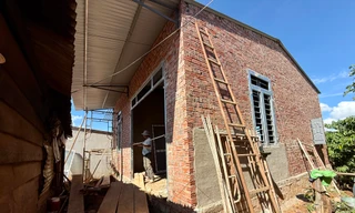 Gỡ 'nút thắt' sổ đỏ để dân nghèo có chốn an cư