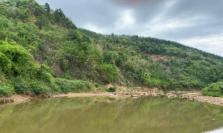 Rủ nhau tắm sông sau lễ tổng kết, nam sinh 13 tuổi đuối nước tử vong