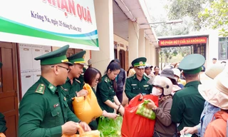 Ấm áp Ngày hội Biên phòng toàn dân