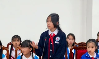 Thiếu nhi dự Kỳ họp Hội đồng trẻ em tỉnh Lâm Đồng