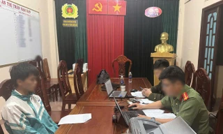 Xử lý thí sinh dùng thiết bị công nghệ cao làm lọt đề Ngữ Văn