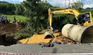 Sạt lở tỉnh lộ 721: Làm đường tránh để các phương tiện lưu thông