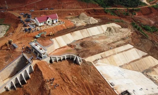 Toàn cảnh dự án hồ chứa nước 500 tỉ ở Lâm Đồng tạm dừng thi công do sạt lở