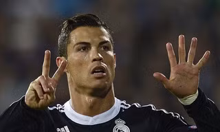 Mang Ronaldo trở lại M.U là nhiệm vụ bất khả thi