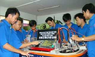 Dạy nghề chỉ để… đi thi?!