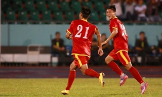 Các cầu thủ Việt Nam đã có một khởi đầu như mơ ở cuộc tiếp đón SV Hàn Quốc. Ảnh: Zing