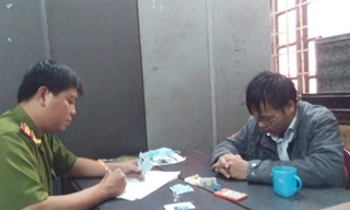 Đối tượng Trần Hữu Phúc tại cơ quan điều tra.