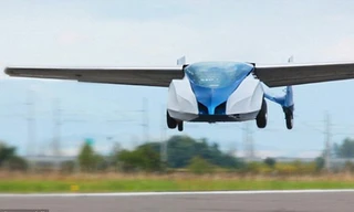 Ô tô bay tránh tắc nghẽn giao thông 