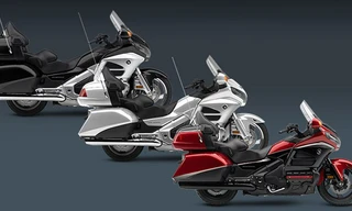 Gold Wing 40th Anniversary Edition được mệnh danh là "ông vua đường trường" của hãng Honda, ra đời để kỷ niệm 66 năm hoạt động của hãng. Phiên bản 2015 được nâng cấp về màu sắc và trang bị.
