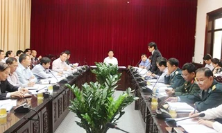 Tổng giám đốc Tổng công ty Quản lý bay Việt Nam báo cáo Bộ trưởng Đinh La Thăng nguyên nhân sự cố sập nguồn điện tại Tân Sơn Nhất ngày 20/11.