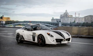 Chiêm ngưỡng siêu xe trên đường phố Mátxcơva