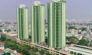Bên trong Bệnh viện dã chiến điều trị COVID Thuận Kiều Plaza 