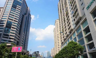 Người mua nhà thuộc dự án nâng tầng sai quy hoạch đường Lê Văn Lương có gặp rủi ro? 