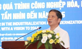 Trưởng Ban Kinh tế TƯ: Cần chú trọng phát triển các ngành dịch vụ công nghệ cao