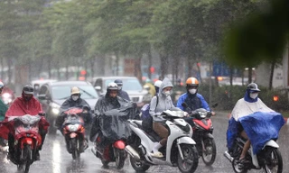 Từ chiều tối nay, miền Bắc chuyển mưa dông