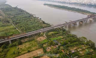 Công viên bãi giữa sông Hồng: Không gian mở rộng của phố đi bộ hồ Hoàn Kiếm 