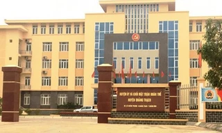 Hết thời 'cả họ làm quan'