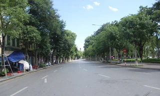 Nắng nóng 40 độ, Hồ Gươm 'vắng như chùa Bà Đanh'