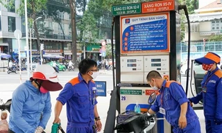 Chính thức giảm 2.000 đồng thuế môi trường với mỗi lít xăng từ 1/4 